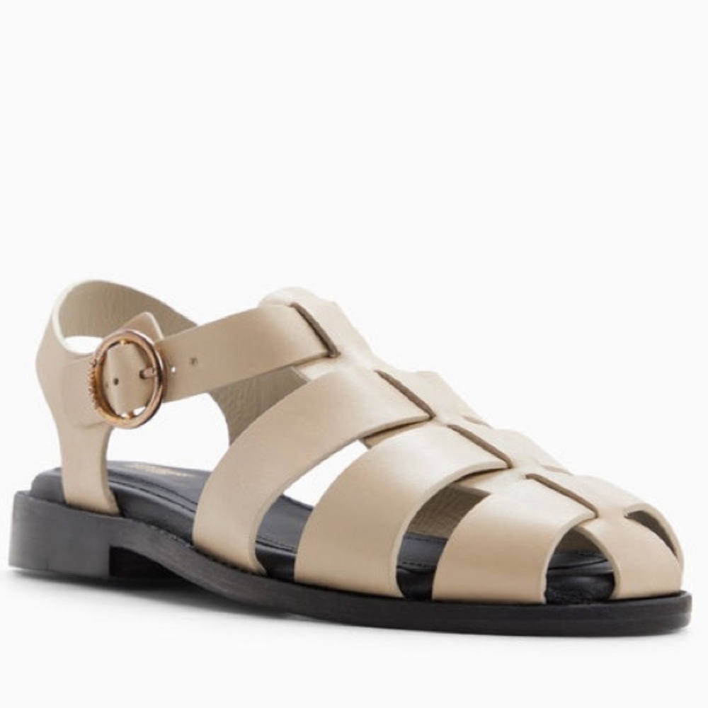 G.H.BASS Fisherman Sandal In Off White, SIZE 7 1/2